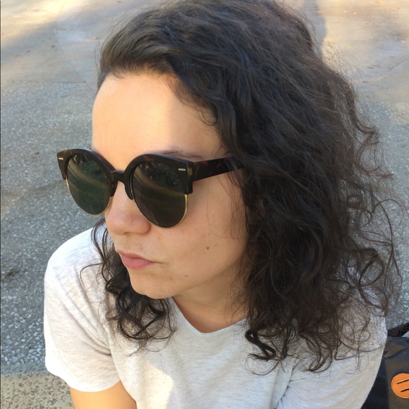 Meet your Posher, Kim - Picture 1 of 1